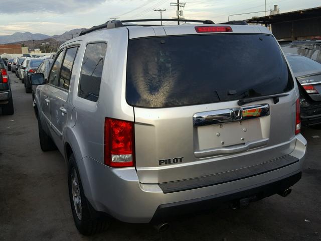 5FNYF384X9B008454 - 2009 HONDA PILOT EX SILVER photo 3