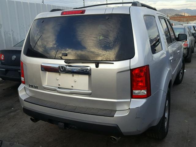 5FNYF384X9B008454 - 2009 HONDA PILOT EX SILVER photo 4