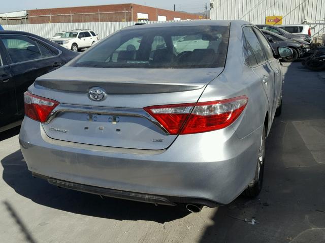 4T1BF1FK4HU813637 - 2017 TOYOTA CAMRY LE SILVER photo 4