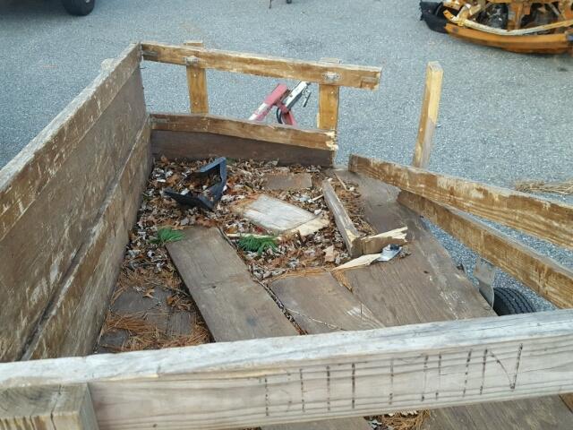 LN2UT1111DZ162875 - 2013 UTILIMASTER TRAILER RED photo 5