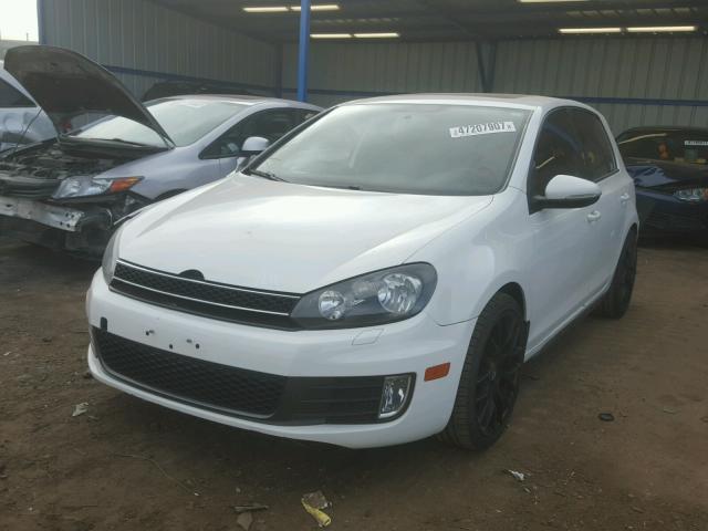 WVWHV7AJ2BW053450 - 2011 VOLKSWAGEN GTI WHITE photo 2