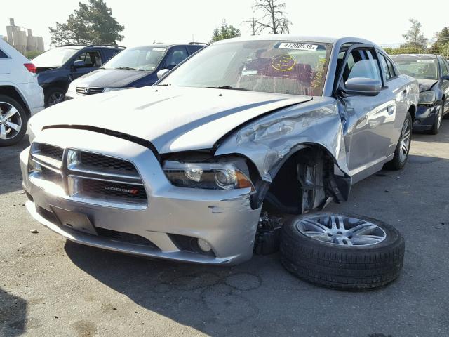 2C3CDXCT5DH715801 - 2013 DODGE CHARGER R/ SILVER photo 2