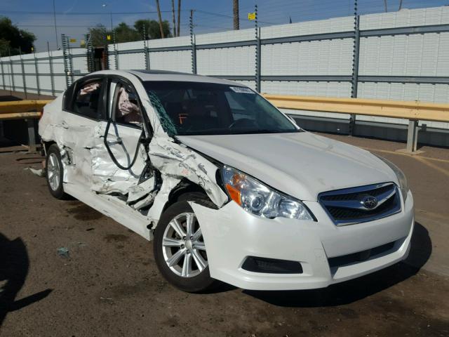 4S3BMBG69C3013934 - 2012 SUBARU LEGACY 2.5 WHITE photo 1