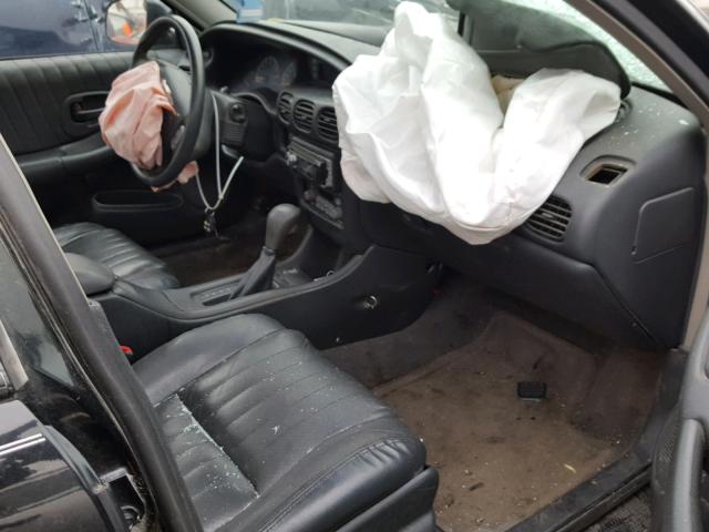 1G2WP5213WF310498 - 1998 PONTIAC GRAND PRIX BLACK photo 5