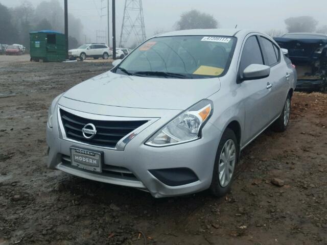 3N1CN7AP2GL834029 - 2016 NISSAN VERSA S SILVER photo 2