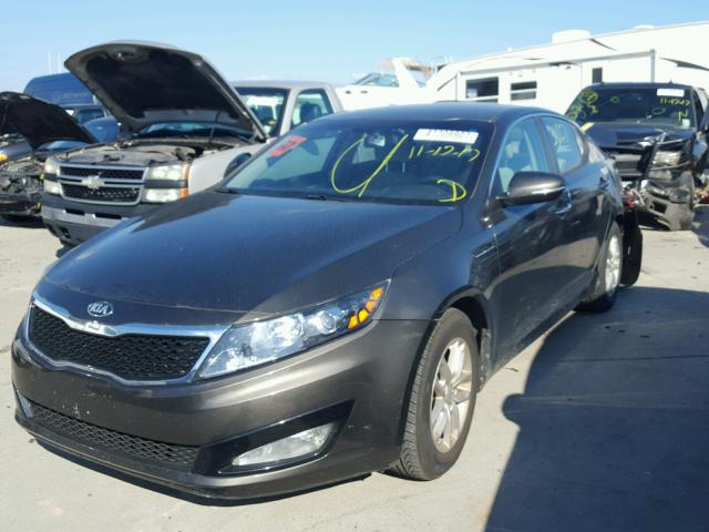 5XXGM4A72DG242038 - 2013 KIA OPTIMA LX BROWN photo 2