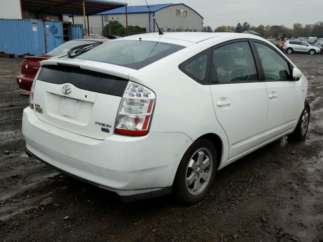 JTDKB20U363135367 - 2006 TOYOTA PRIUS WHITE photo 4