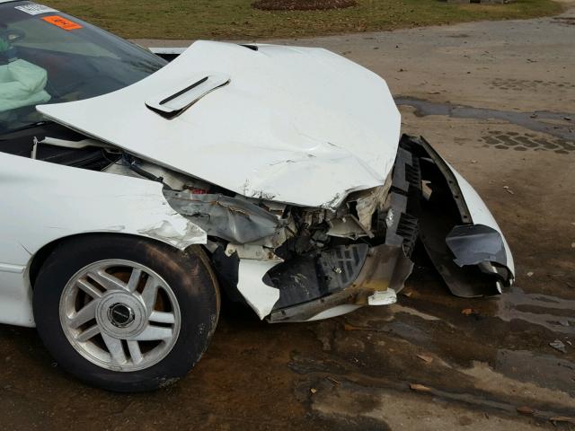 2G1FP22K9T2109679 - 1996 CHEVROLET CAMARO BAS 白色 照片 9