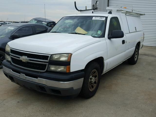 1GCEC14X46Z293416 - 2006 CHEVROLET SILVERADO WHITE photo 2