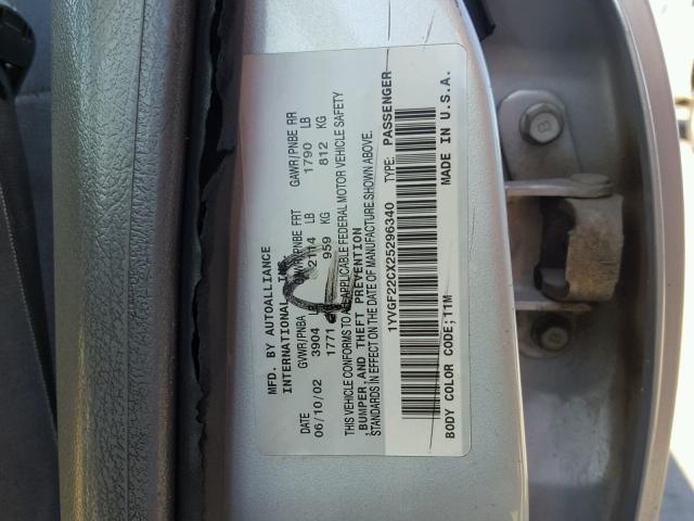 1YVGF22CX25296340 - 2002 MAZDA 626 LX SILVER photo 10