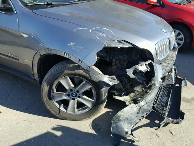 5UXFE835X9L168871 - 2009 BMW X5 XDRIVE4 GRAY photo 9