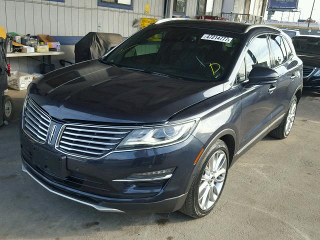 5LMCJ1A94FUJ32556 - 2015 LINCOLN MKC BLACK photo 2