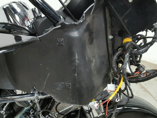 1HD1KH413AB655953 - 2010 HARLEY-DAVIDSON FLTRX 黑色 照片 18