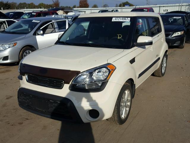 KNDJT2A6XD7580333 - 2013 KIA SOUL + WHITE photo 2