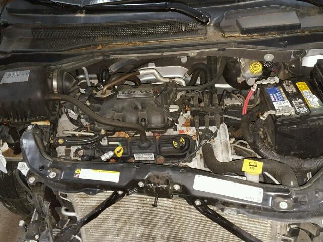 2A8HR54149R635517 - 2009 CHRYSLER TOWN & COU 银色 照片 7