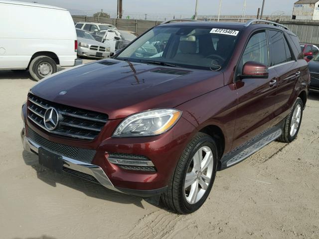 4JGDA5HB2EA340345 - 2014 MERCEDES-BENZ ML BURGUNDY photo 2