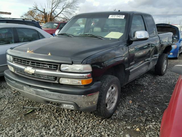 2GCEK19T711399787 - 2001 CHEVROLET SILVERADO BLACK photo 2