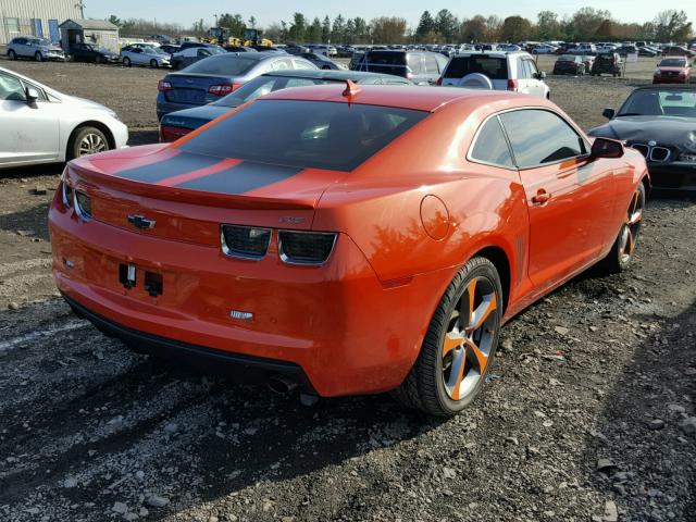 2G1FC1E31D9218043 - 2013 CHEVROLET CAMARO LT ORANGE photo 4