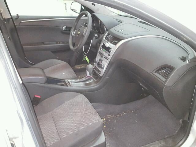 1G1ZC5E11BF329554 - 2011 CHEVROLET MALIBU 1LT SILVER photo 5