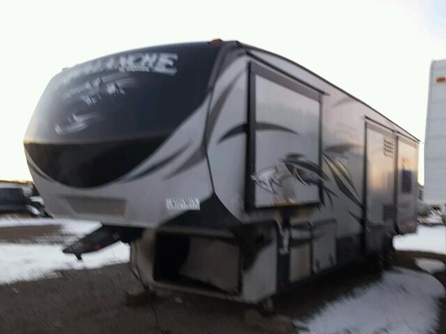 4YDF33123GE760565 - 2016 KEYSTONE AVALANCHE ნაცრისფერი ფოტო 2