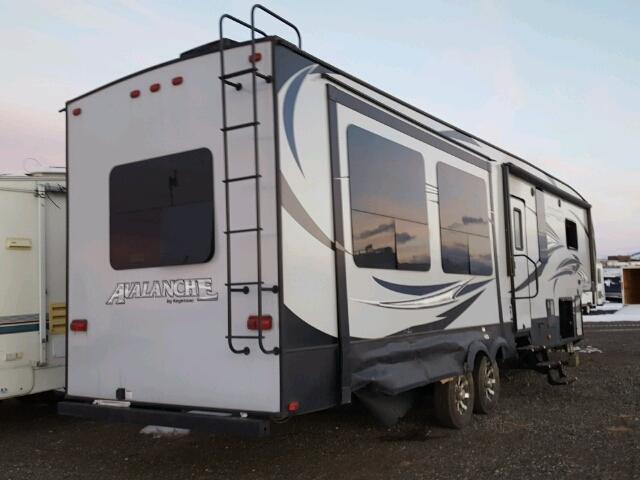 4YDF33123GE760565 - 2016 KEYSTONE AVALANCHE ნაცრისფერი ფოტო 4