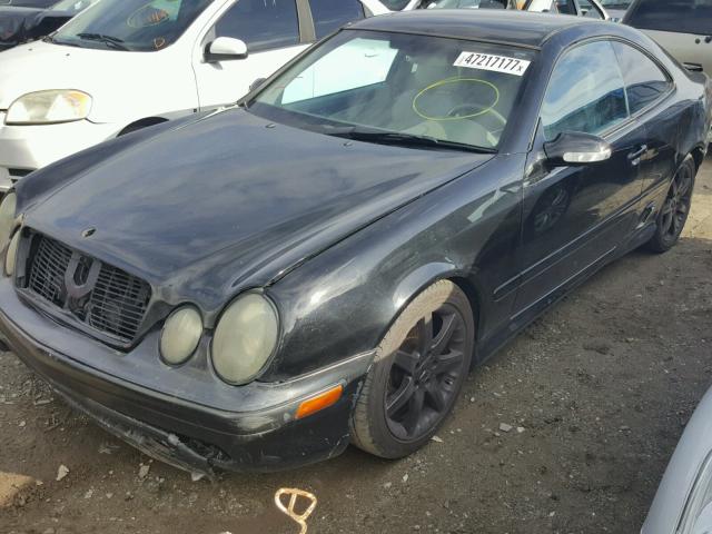 WDBLJ70G02T097894 - 2002 MERCEDES-BENZ CLK 430 BLACK photo 2