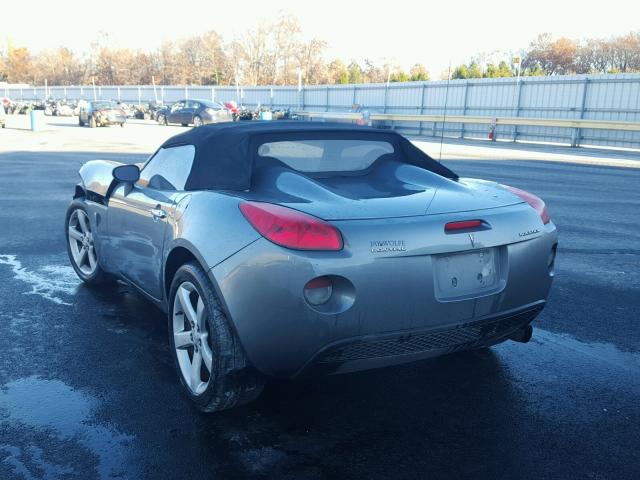 1G2MB33B66Y108986 - 2006 PONTIAC SOLSTICE SILVER photo 3