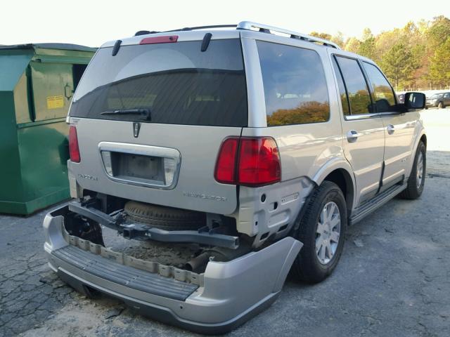 5LMFU27RX4LJ16866 - 2004 LINCOLN NAVIGATOR SILVER photo 4