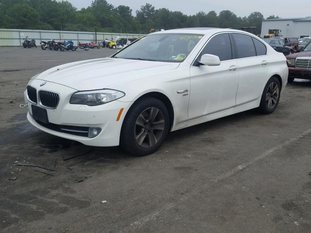 WBAXH5C59CDW04653 - 2012 BMW 528 XI WHITE photo 2