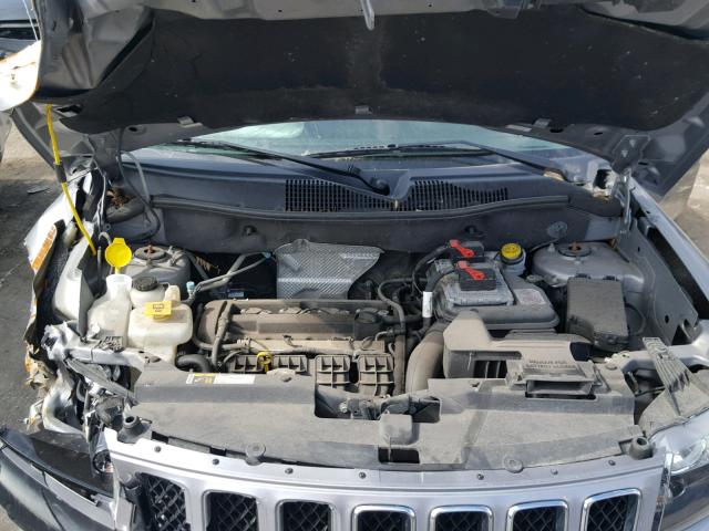 1C4NJCBA2GD600404 - 2016 JEEP COMPASS SP 灰色 照片 7