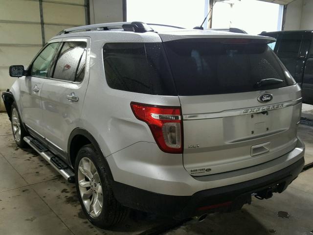 1FM5K8D85DGC24792 - 2013 FORD EXPLORER X SILVER photo 3