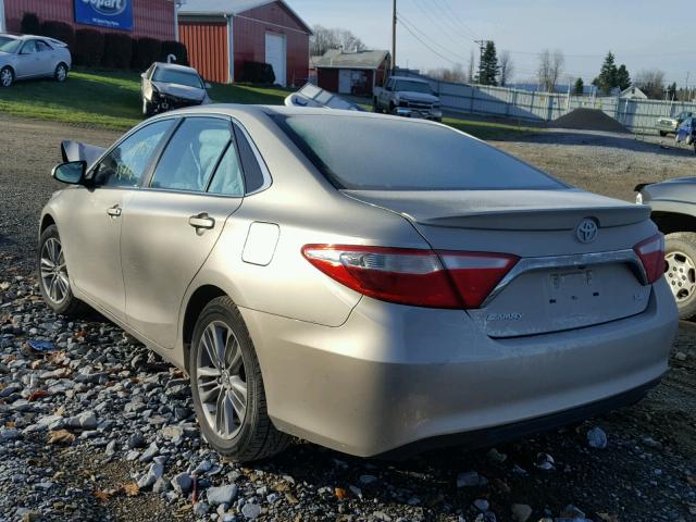 4T1BF1FK6FU984600 - 2015 TOYOTA CAMRY LE SILVER photo 3