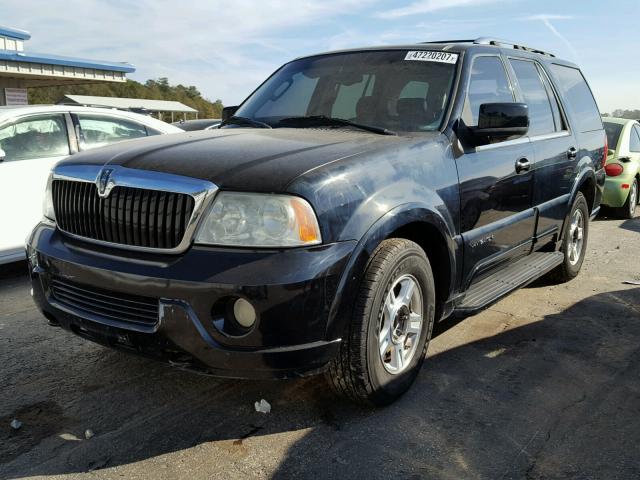 5LMFU28R83LJ03157 - 2003 LINCOLN NAVIGATOR BLACK photo 2