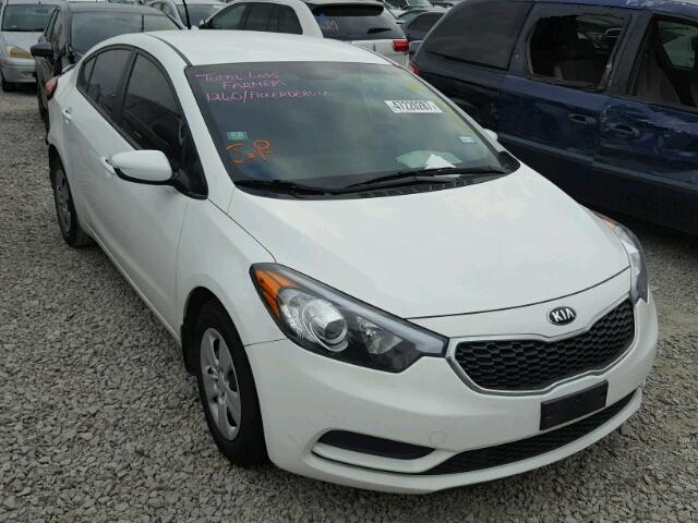 KNAFK4A67G5467621 - 2016 KIA FORTE LX WHITE photo 1