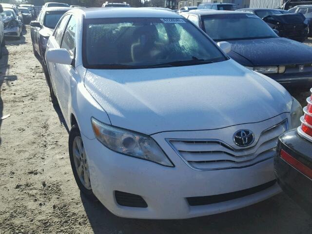 4T1BF3EKXBU646169 - 2011 TOYOTA CAMRY BASE WHITE photo 1