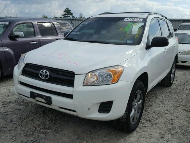 2T3ZF4DVXCW147834 - 2012 TOYOTA RAV4 WHITE photo 2