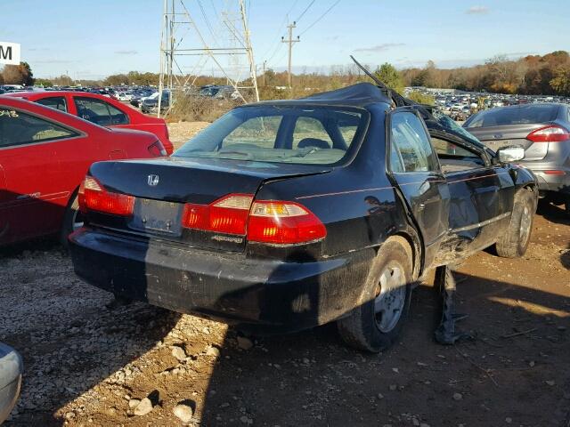 1HGCG1654YA090729 - 2000 HONDA ACCORD EX BLACK photo 4