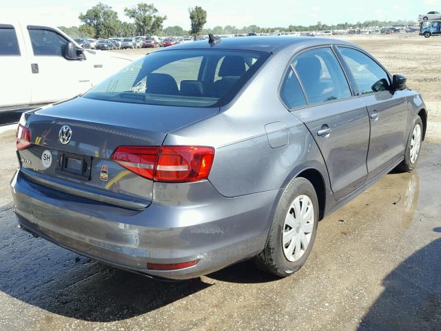 3VW2K7AJ5FM280407 - 2015 VOLKSWAGEN JETTA BASE GRAY photo 4