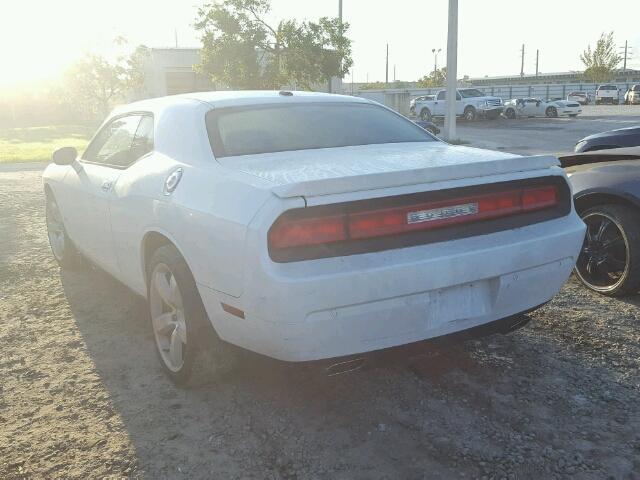 2C3CDYAG5DH699871 - 2013 DODGE CHALLENGER WHITE photo 3