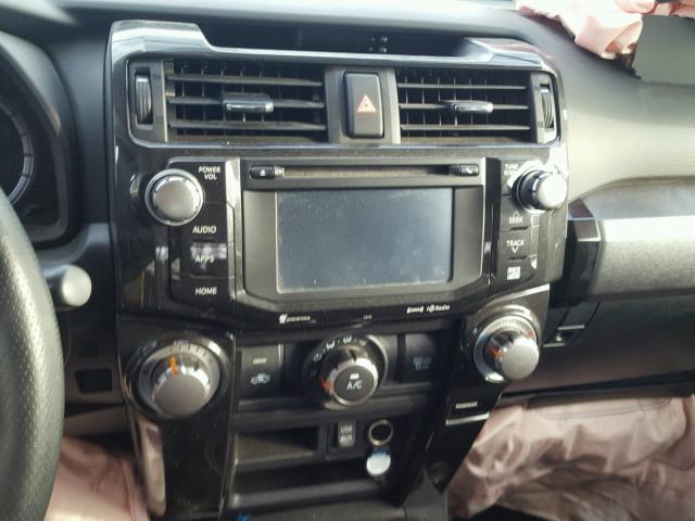 JTEBU5JR3H5458827 - 2017 TOYOTA 4RUNNER SR 灰色 照片 9