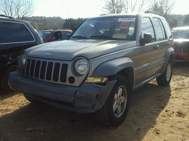 1J4GK48K95W510433 - 2005 JEEP LIBERTY SP GOLD photo 2