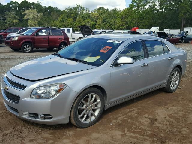 1G1ZE5E19BF267914 - 2011 CHEVROLET MALIBU LTZ 银色 照片 2