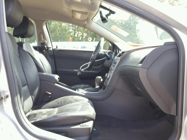 1G1ZE5E19BF267914 - 2011 CHEVROLET MALIBU LTZ 银色 照片 5