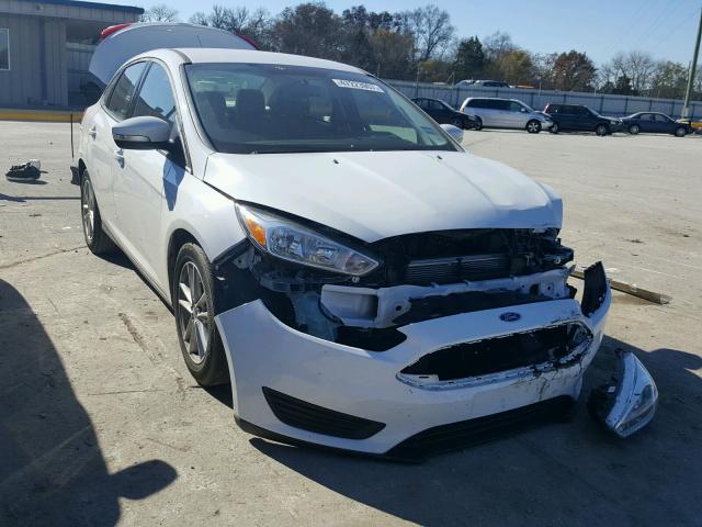 1FADP3F24FL227633 - 2015 FORD FOCUS SE WHITE photo 1