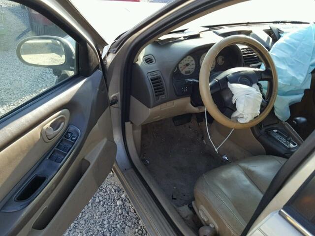 JN1CA31DXYT523939 - 2000 NISSAN MAXIMA GLE BEIGE photo 9