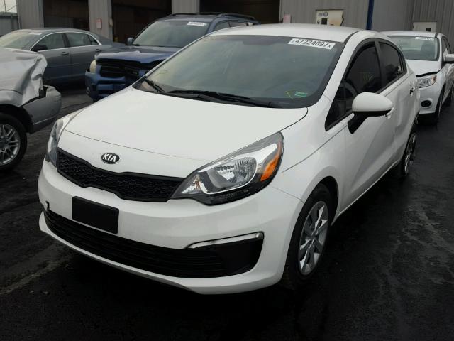 KNADM4A34G6622028 - 2016 KIA RIO LX WHITE photo 2