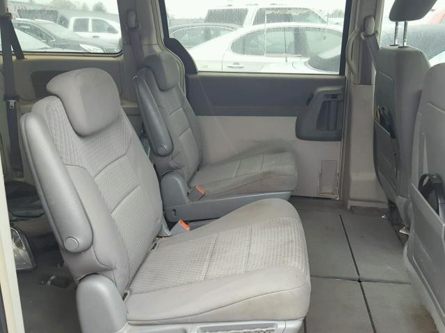 2A8HR44H38R619122 - 2008 CHRYSLER TOWN & COU WHITE photo 6