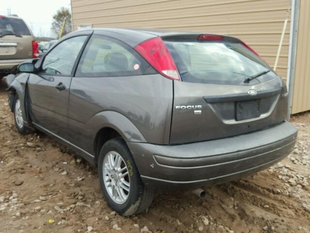 3FAFP31N65R158941 - 2005 FORD FOCUS ZX3 GRAY photo 3