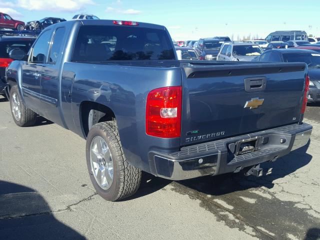 1GCRCSE00BZ269326 - 2011 CHEVROLET SILVERADO BLUE photo 3