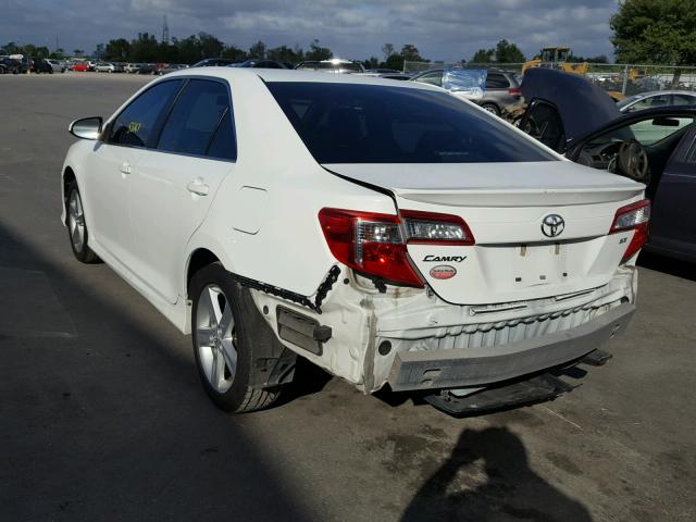 4T1BF1FK4EU755301 - 2014 TOYOTA CAMRY L WHITE photo 3